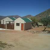 Namastat Lodge & Caravan Park