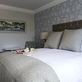Nesbitt Arms Boutique Hotel