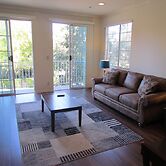 Next to Four Season Hotel, Luxury Apartment