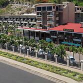 Ela Beach Hotel & Apartments