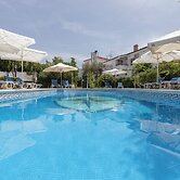 Hostal y Apartamento Rural Los Naranjos