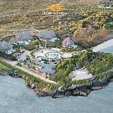 Leopard Point Luxury Beach Resort & Spa
