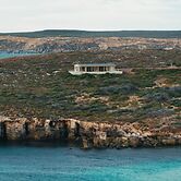Hanson Bay Wildlife Sanctuary and Cabins