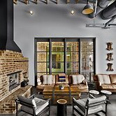 Cavalry Court, by Valencia Hotel Collection