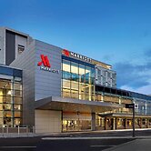 Calgary Airport Marriott In-Terminal Hotel