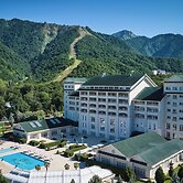 Qafqaz Riverside Resort Hotel