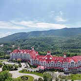RiverWalk Resort at Loon Mountain