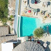 Coral Estate Luxury Resort