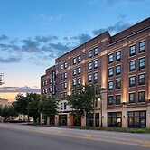 Fairfield Inn & Suites Savannah Downtown/Historic District