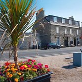 The Davron Hotel