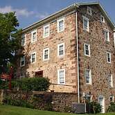 Historic Schoeneck Hotel B&B