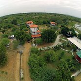 Lake Villa Resort