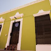 Casa de Zari B&B