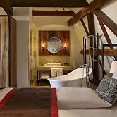 Pest-Buda Design Hotel by Zsidai Hotels