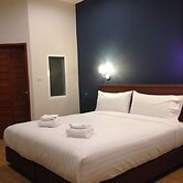 Bird Day Boutique Hotel