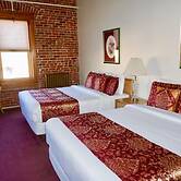Victor Hotel