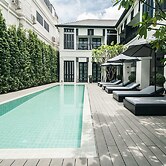 99 The Heritage Hotel