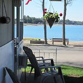 Balm Beach Resort & Motel