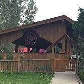 Blue Grouse Country Inn Bed & Breakfast