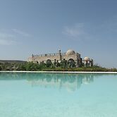 Dar Danse the Bubble on the Beach