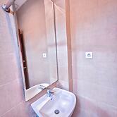 Viva Hotel Kediri, Azana Hotels Collection