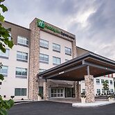 Holiday Inn Express & Suites Kingston-Ulster by IHG