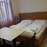 Hotel Aton