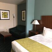 Country View Inn & Suites