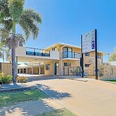 Emerald Central Palms Motel