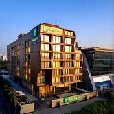 Holiday Inn Kolkata Airport by IHG