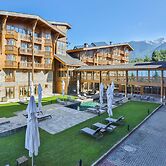 Pirin Golf & Country Club Apartment Complex