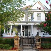 The Gables Inn Bed & Breakfast