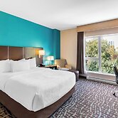 Best Western Plus Hotel Montreal