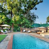 Kamunjila Lodge