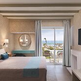 Leonardo Plaza Cypria Maris Beach Hotel & Spa