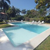 El Pelicano Apart-Hotel