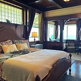 Hilo Bay Oceanfront B&B