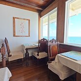 Hilo Bay Oceanfront B&B