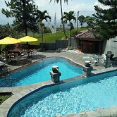 Bukit Alamanda Resort & Resto