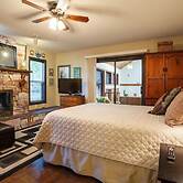 Coles Bay Vacation Retreat