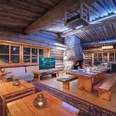 Kuukkeli Log Houses Aurora Resort