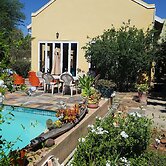 Steytlerville Villa Guest House