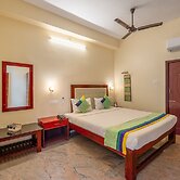 Treebo Grace Inn, 3 Min Walk From Promenade Beach