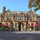 Lanes Hotel