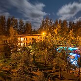 Sunrise Beach Resort