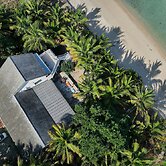 MYAMO Beach Lodge - Hostel