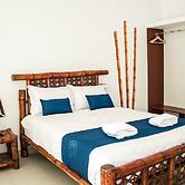 Nauti-K Beach Hotel