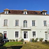 Villa Clément Sens Appart'hôtel