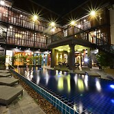Lap Roi Karon Beachfront