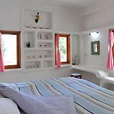 Scenic Riverside Resort